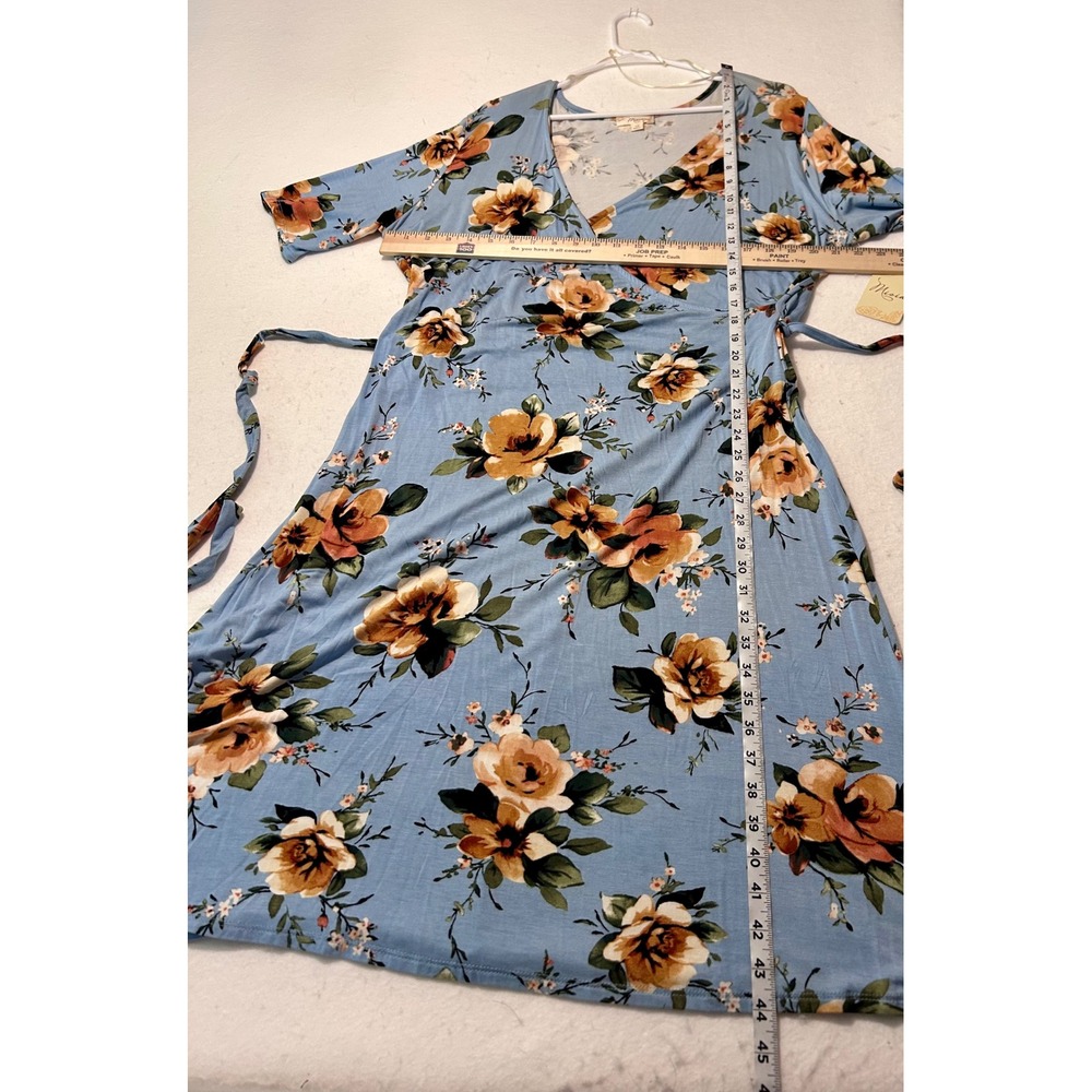 Misia Womens 1X Blue Floral Faux Wrap Midi Dress Short Sleeve V-Neck NWT - Picture 3 of 5